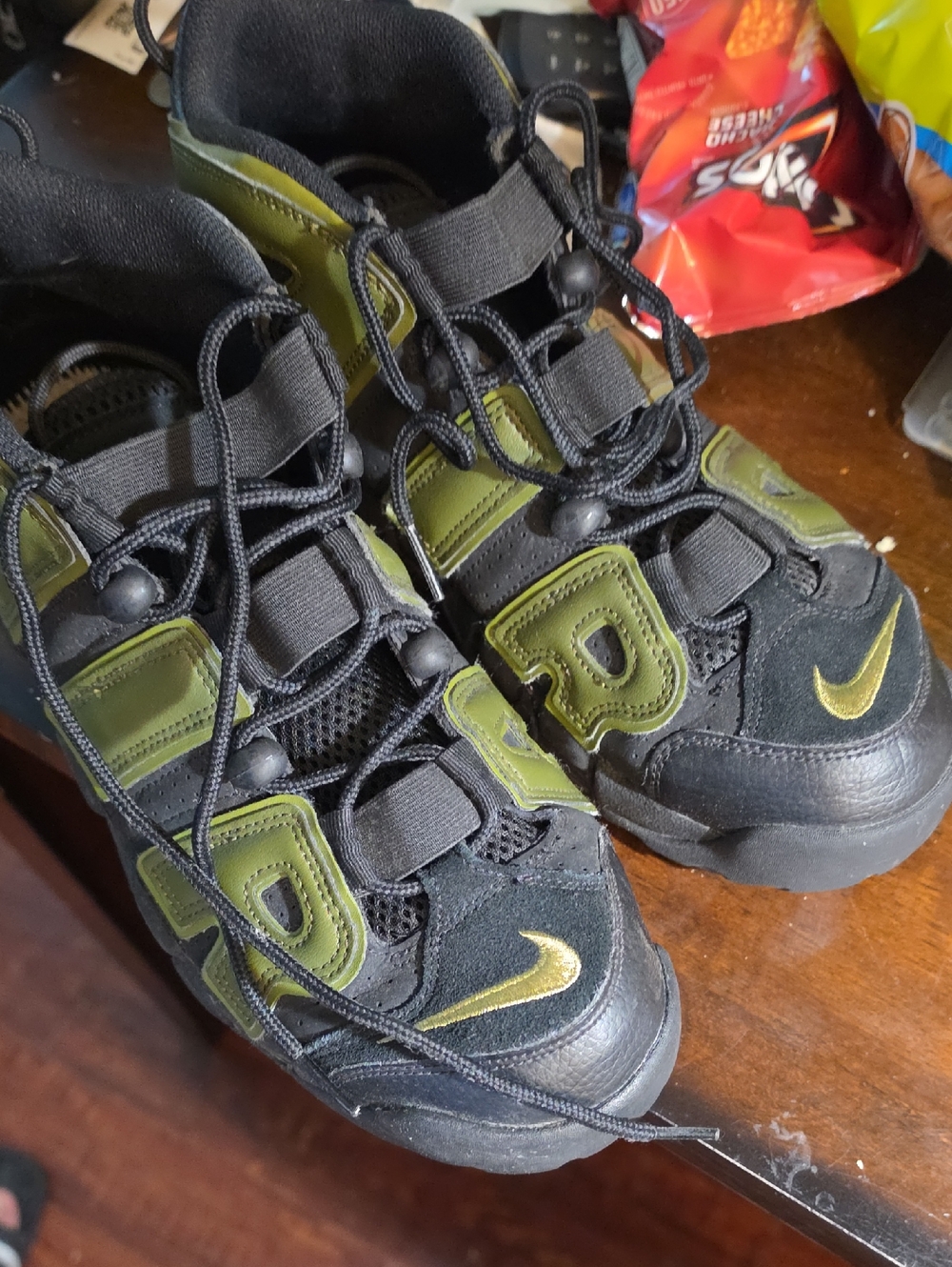 Nike  Black and Olive Green Toggle Lace Nike Air More Uptempo '96